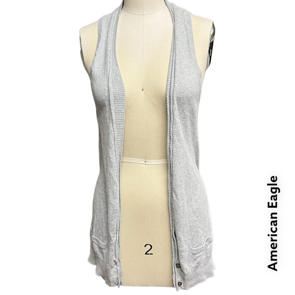 ❄️ AMERICAN EAGLE long knit open front sweater vest in light gray + size S